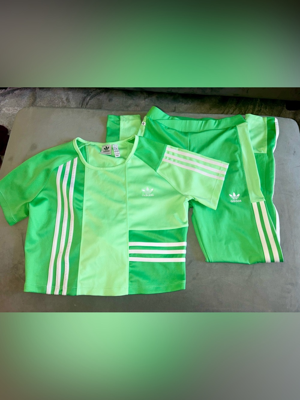 adidas Green Two-Piece pants Set